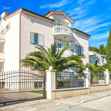Apartments Ori Пула Екстер'єр фото