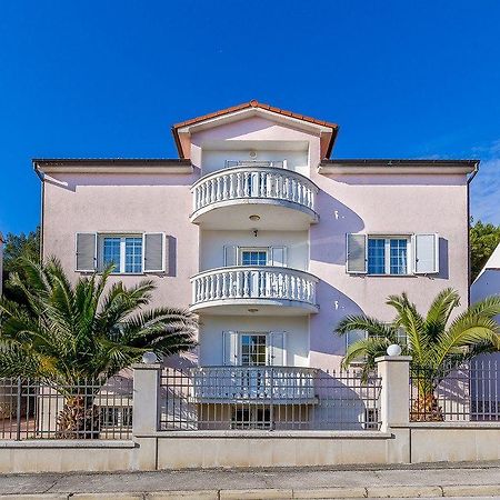 Apartments Ori Пула Екстер'єр фото