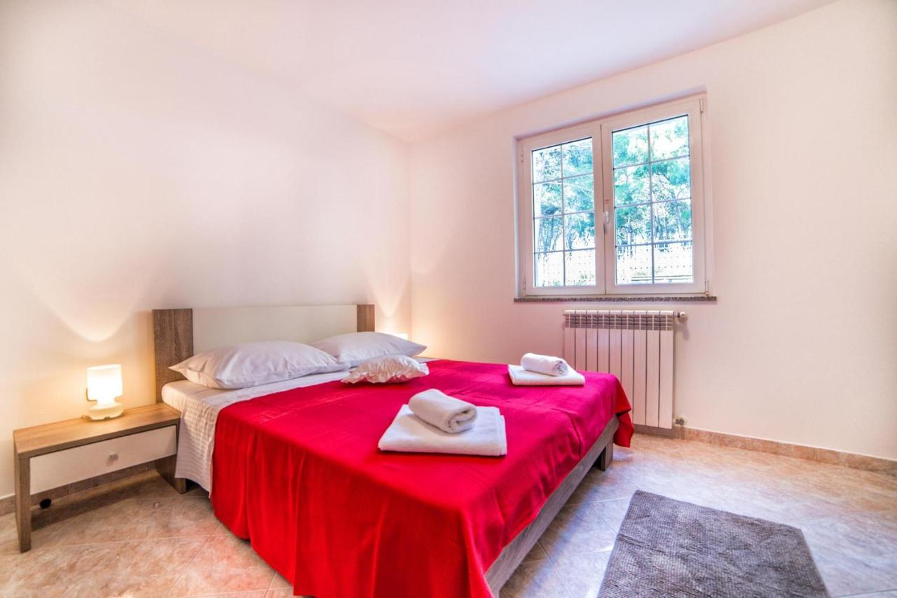 Apartments Ori Пула Екстер'єр фото