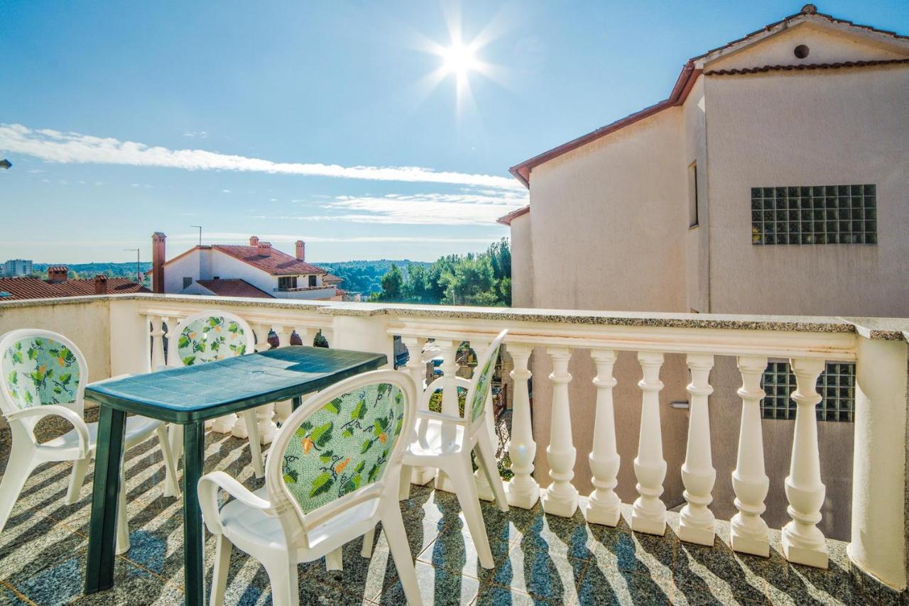 Apartments Ori Пула Екстер'єр фото