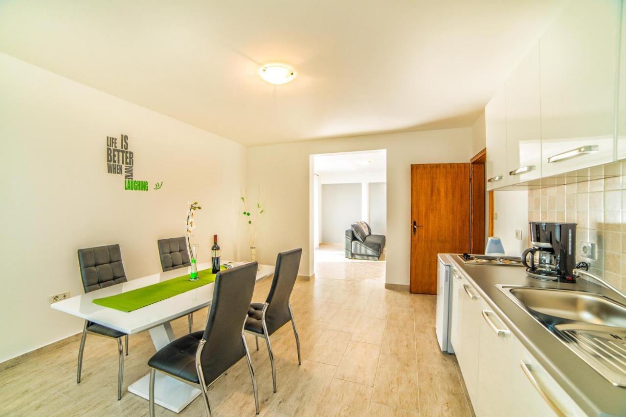 Apartments Ori Пула Екстер'єр фото