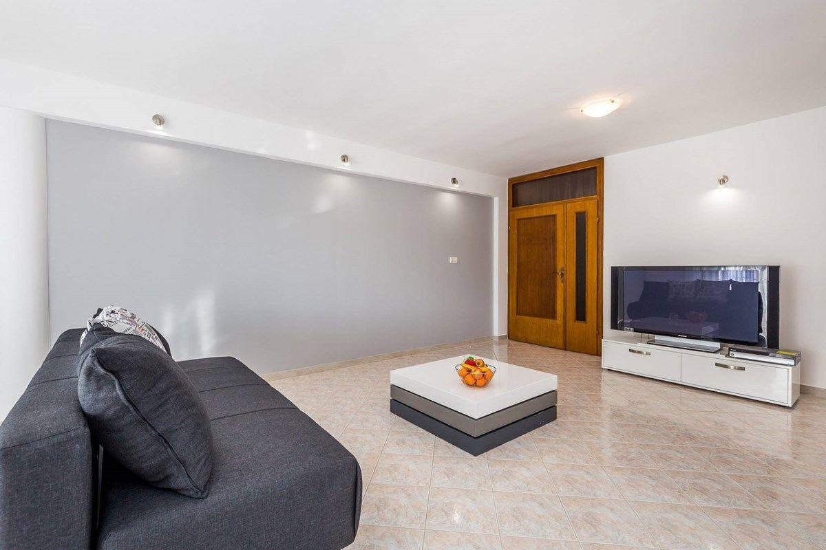 Apartments Ori Пула Екстер'єр фото